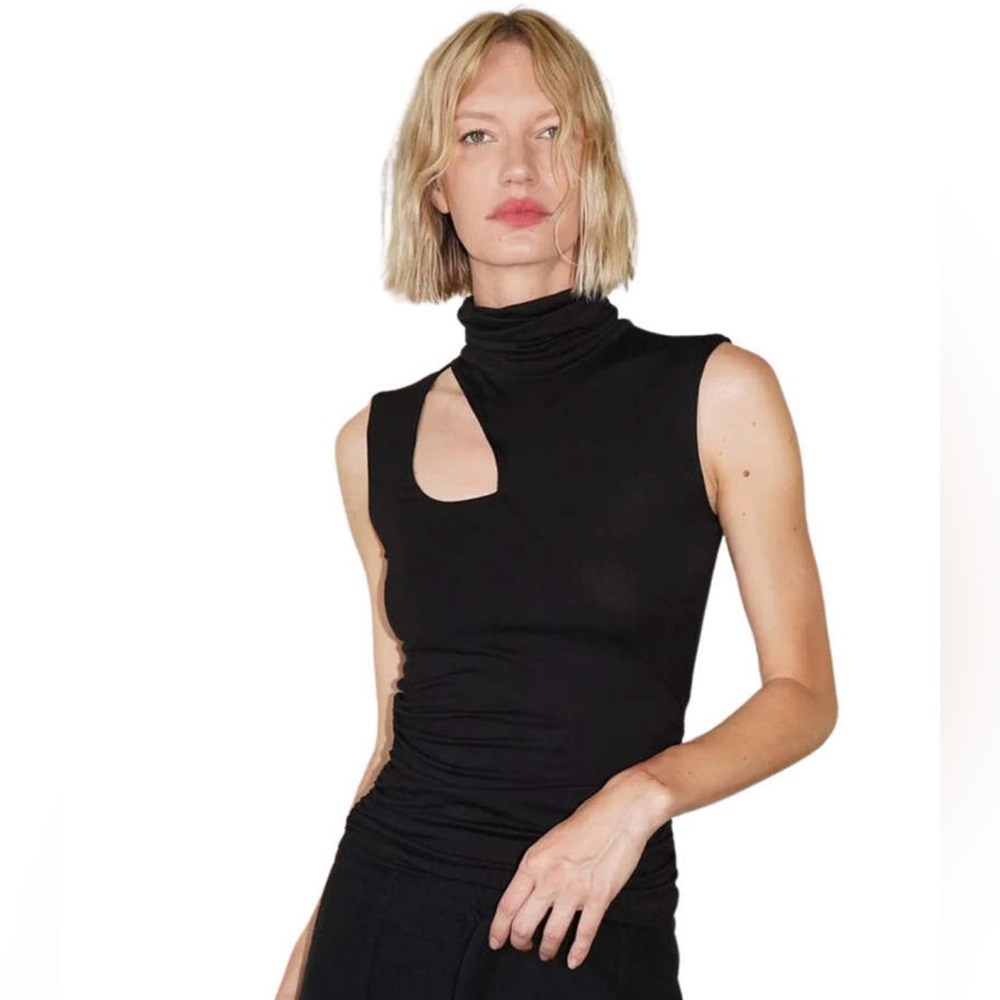 LNA Gio Stretch Sleeveless Jersey Top with Cutout Accent, Side Ruching, Sz Large